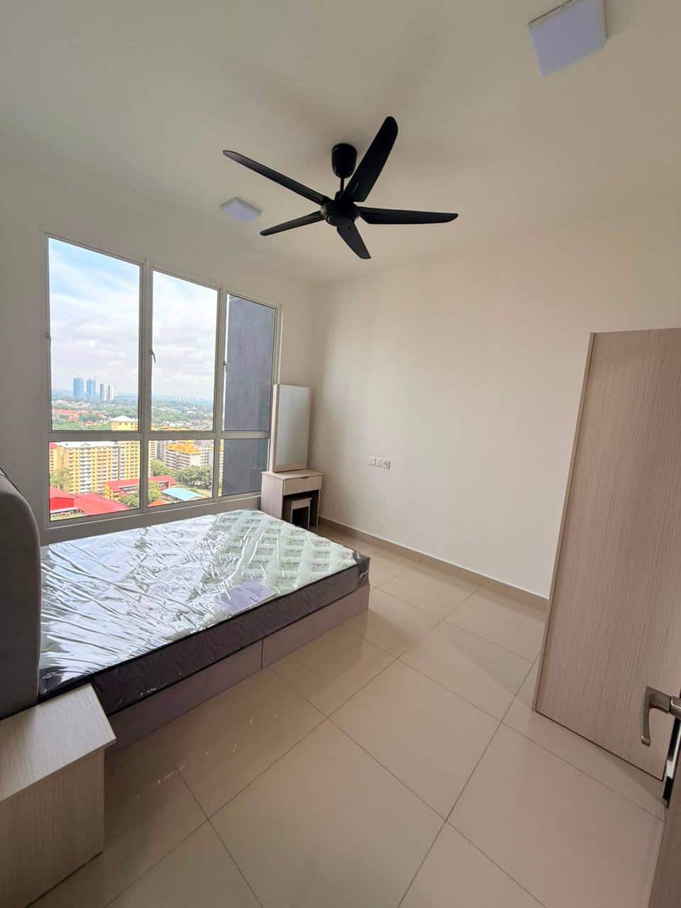 Condo Trellis Residences 4
