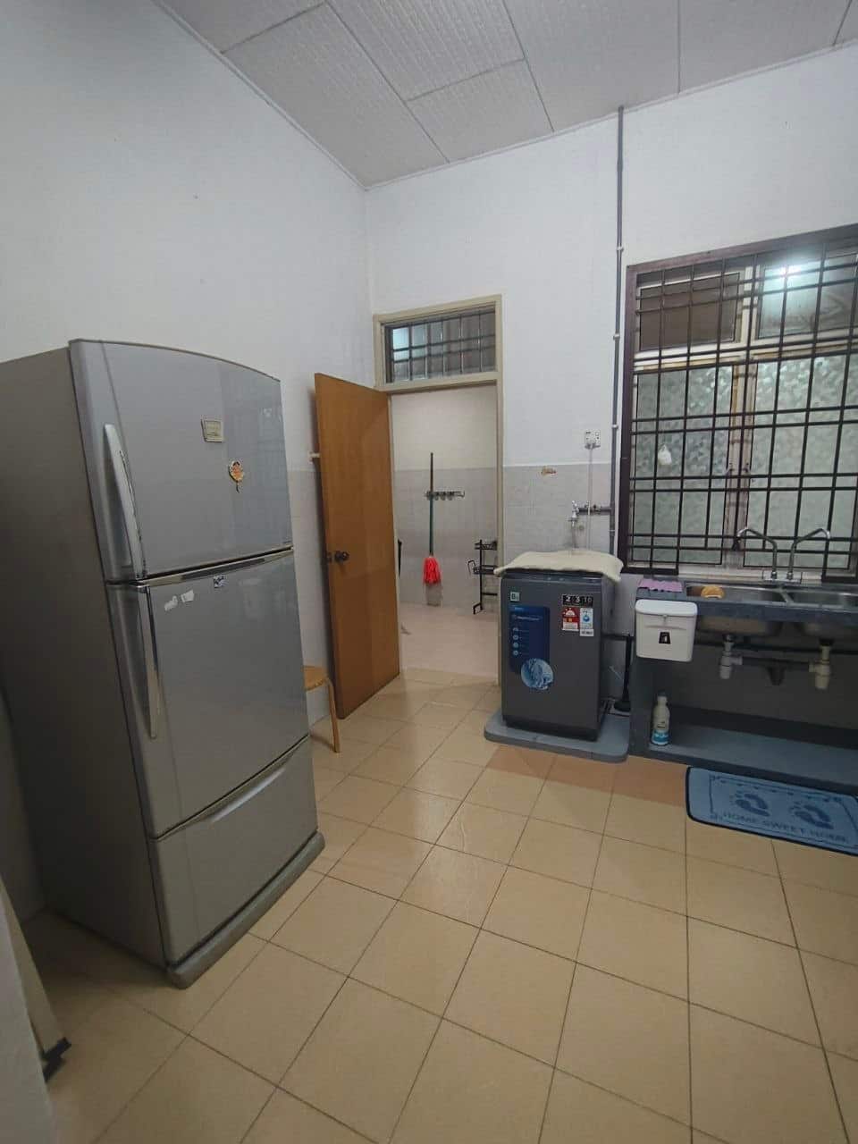 Single Storey Intermediate Nusa Bestari 9