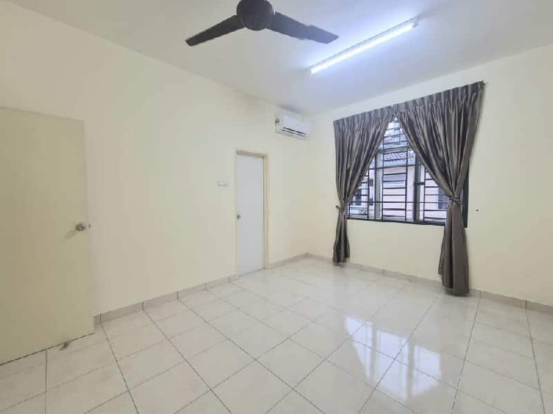 Double Storey Terrace Rini Hills 2 Mutiara Rini 4