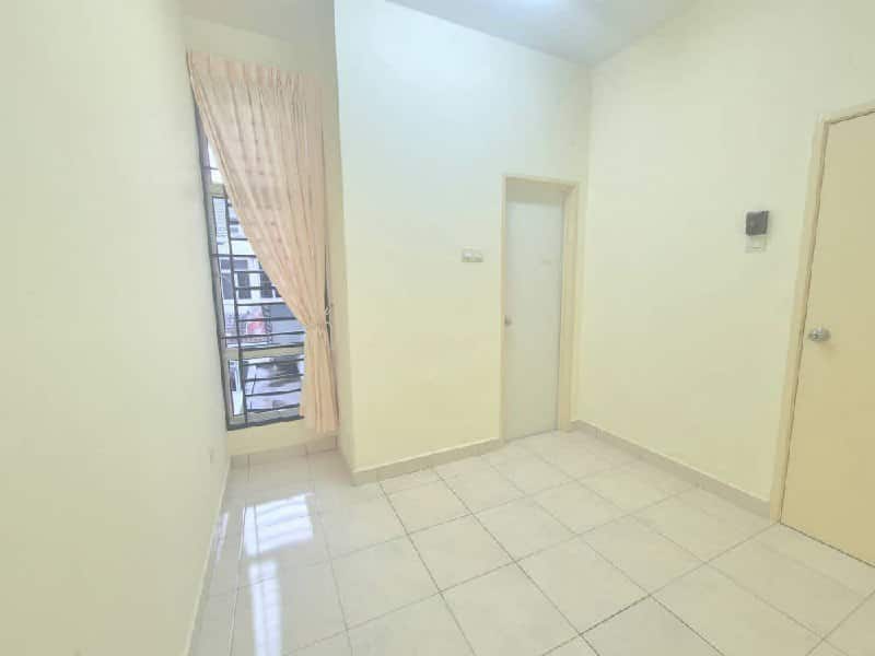 Double Storey Terrace Rini Hills 2 Mutiara Rini 6