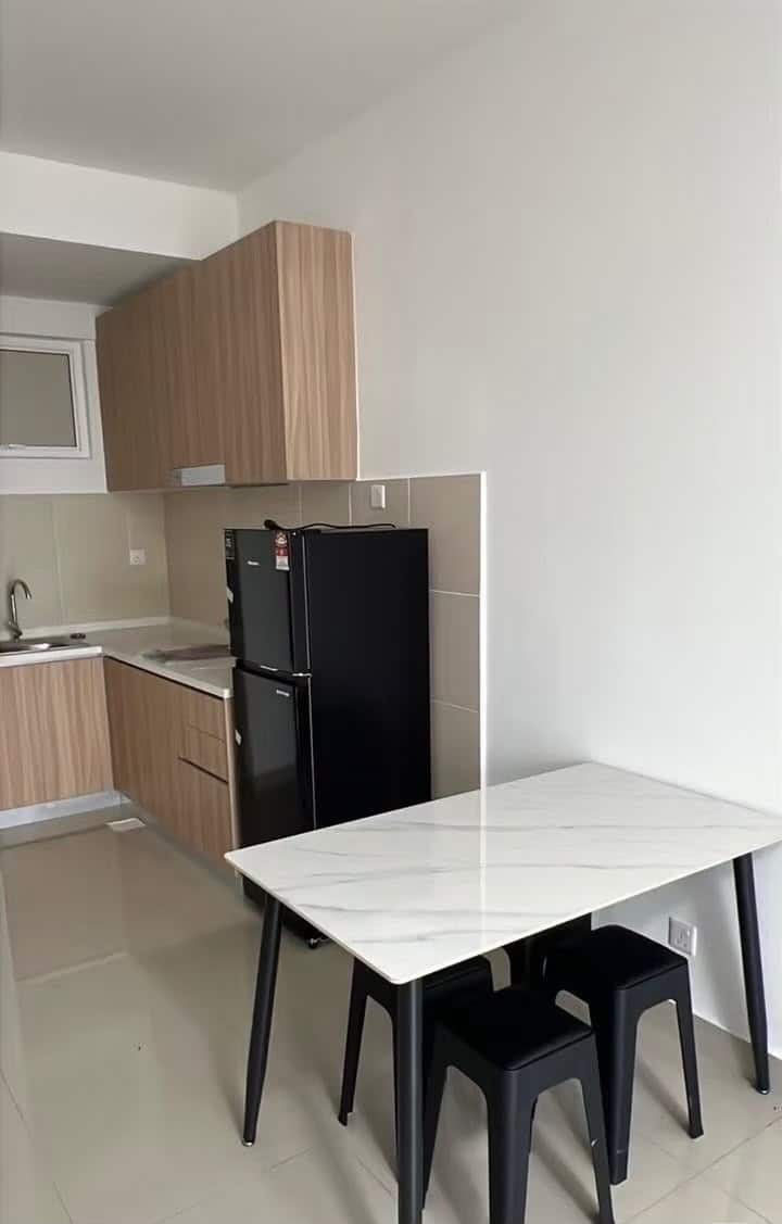 Condo Trellis Residence 1