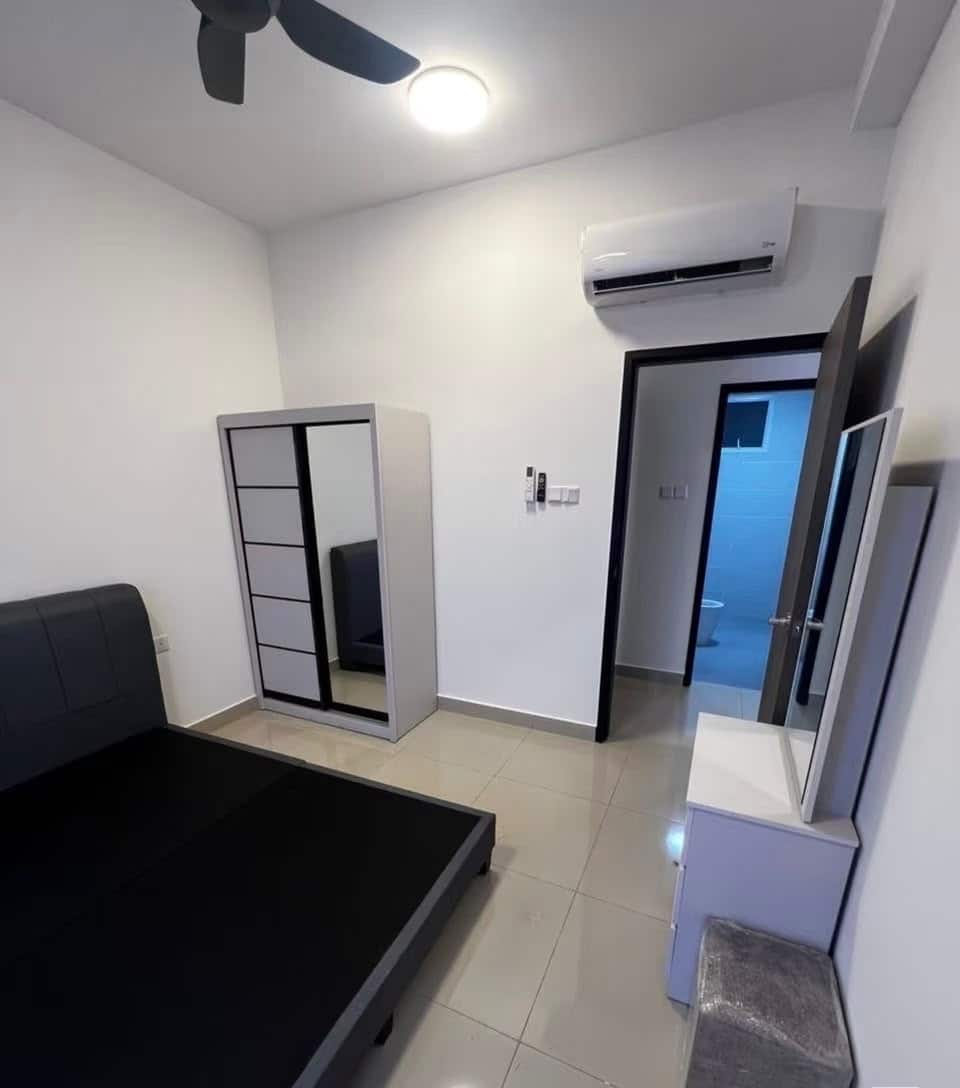 Condo Trellis Residence 3