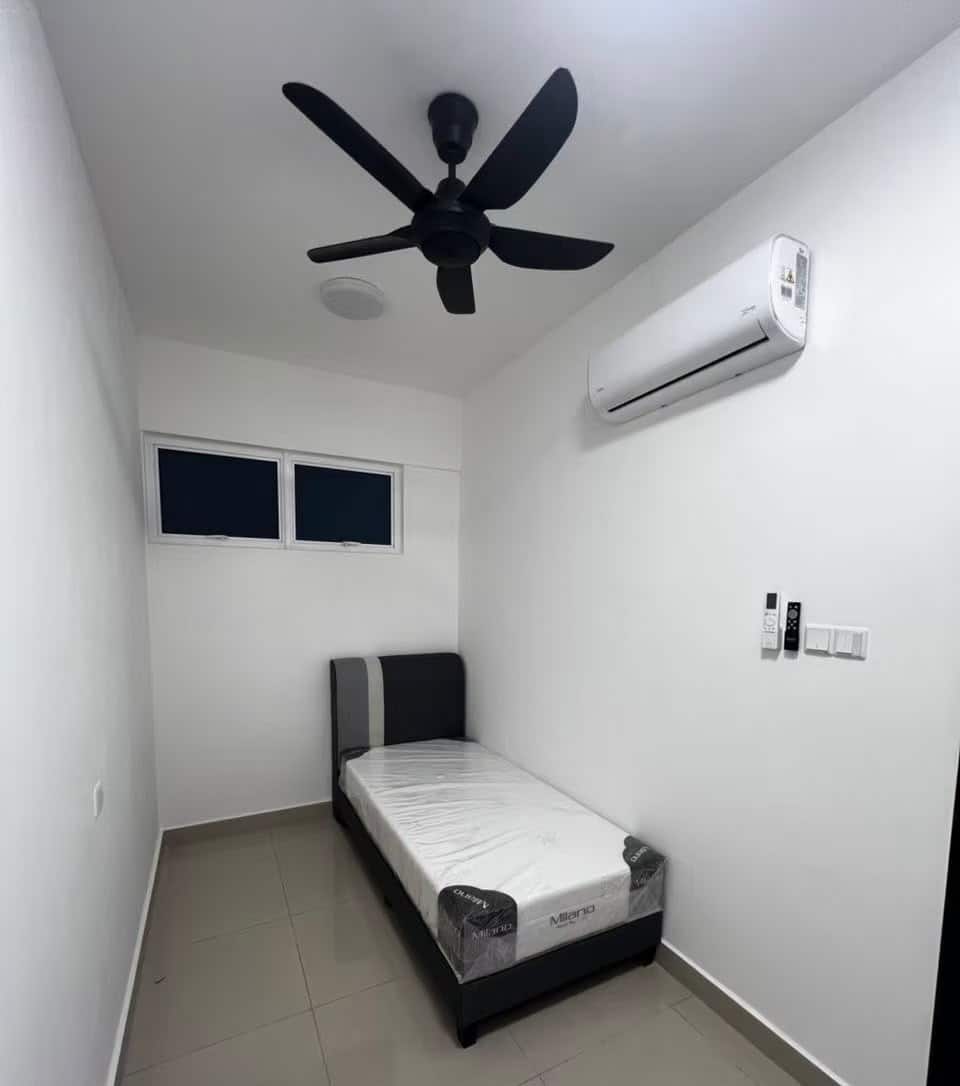Condo Trellis Residence 4