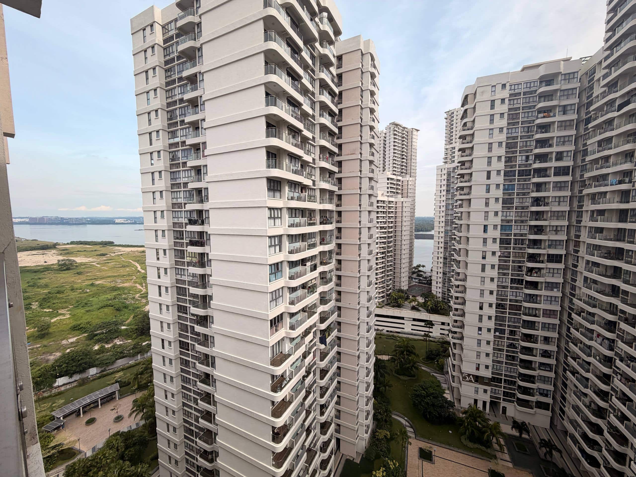 3A Bay Point Country Garden Danga Bay 1