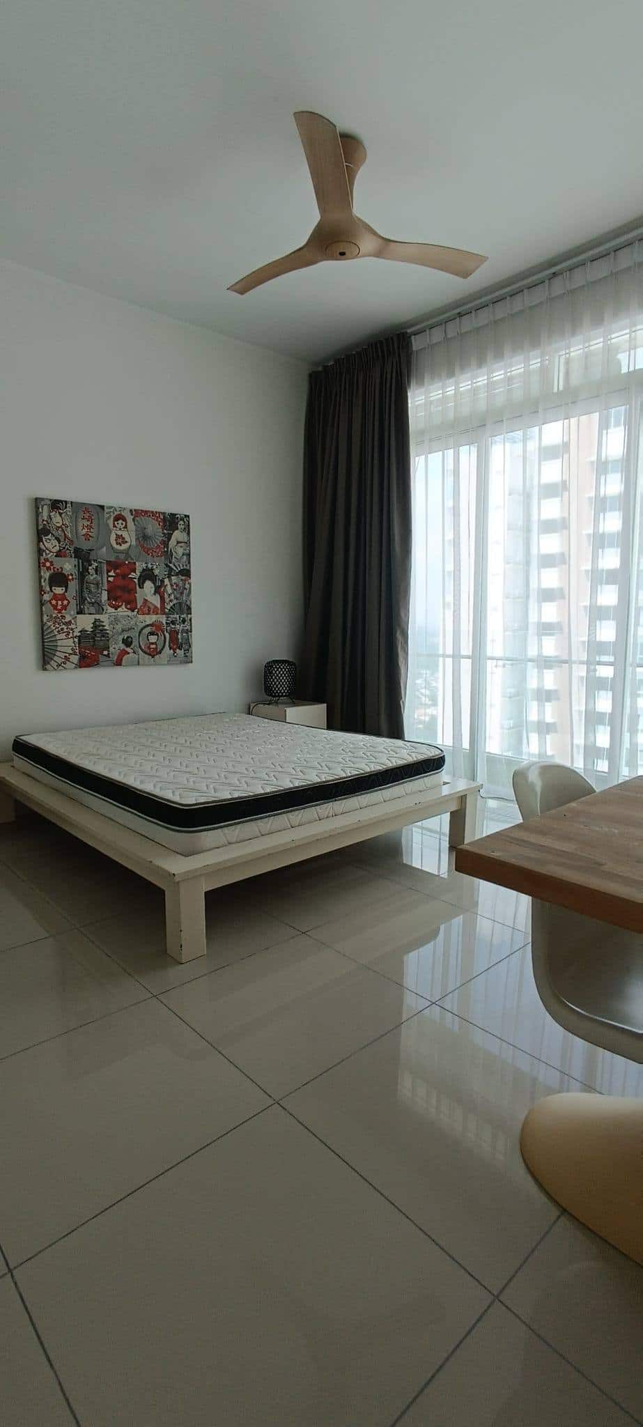 Condo Danga Bay 5