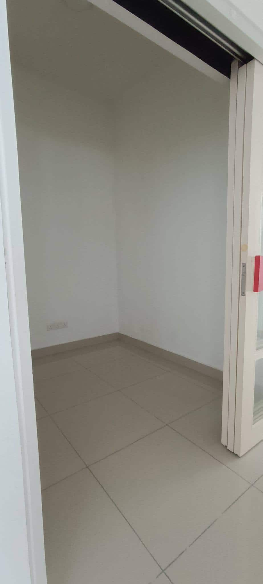 Condo Danga Bay 10