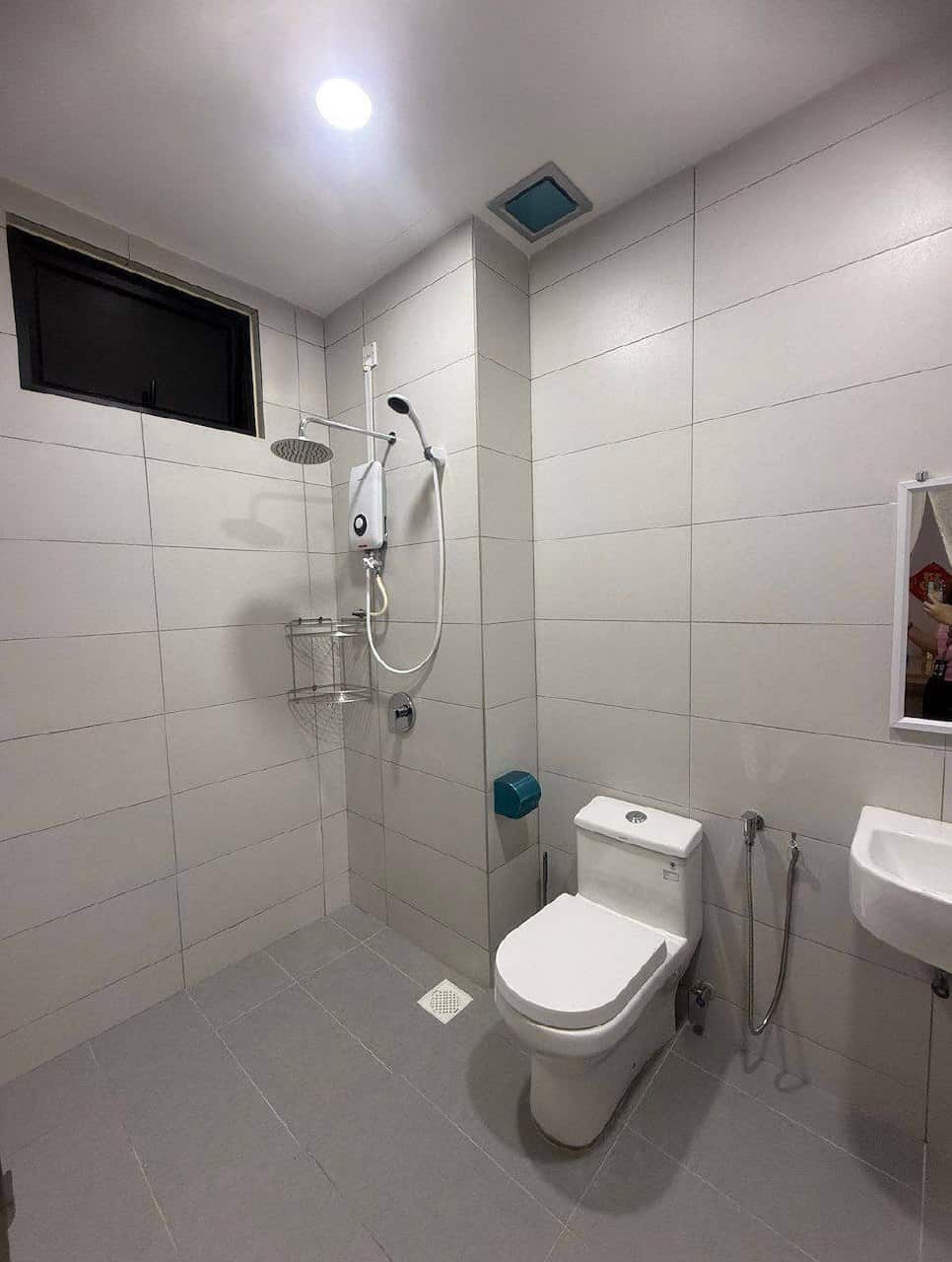 Condominium Meldrum Heights 4