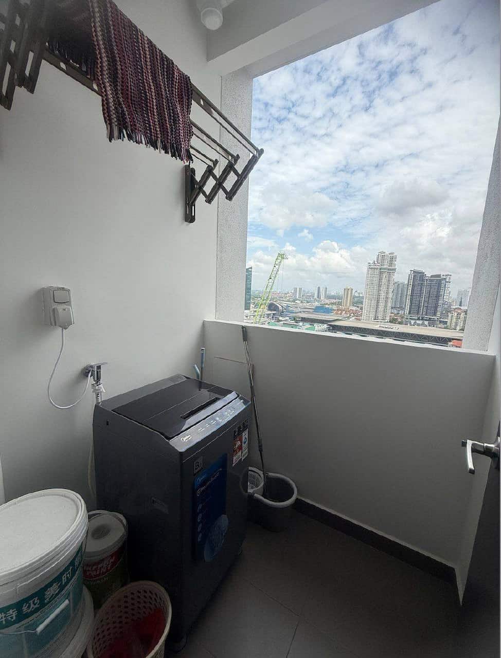 Condominium Meldrum Heights 3