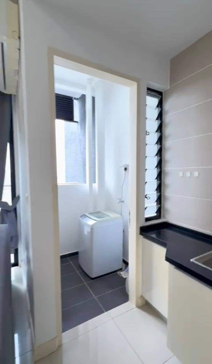 Condominium Medini 6
