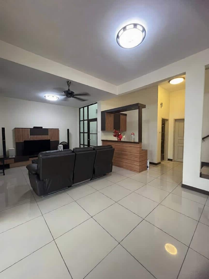 3-Storey Semi-D Mont Callista 1