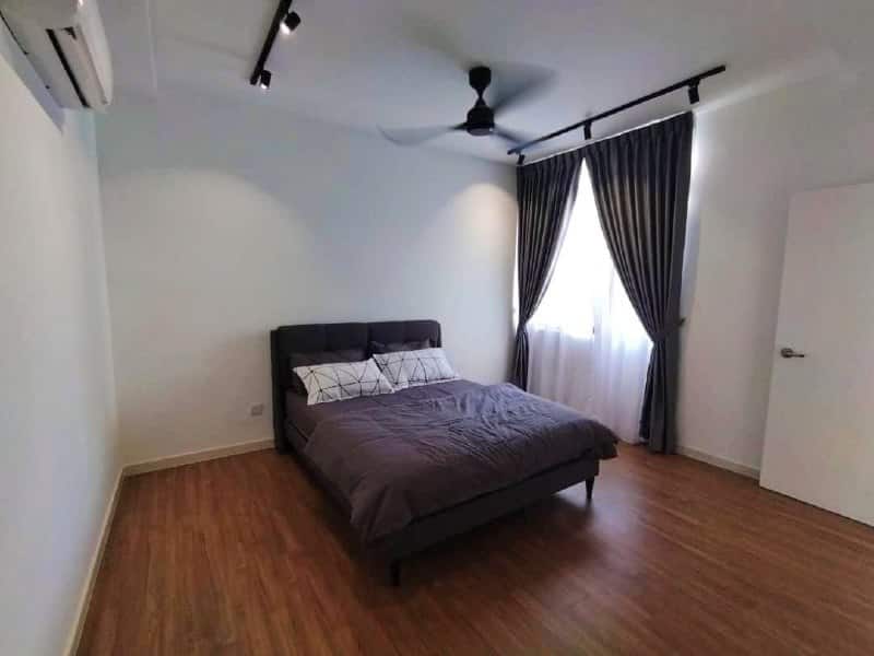Intermediate lot Sunway Citrine Lakehomes 4