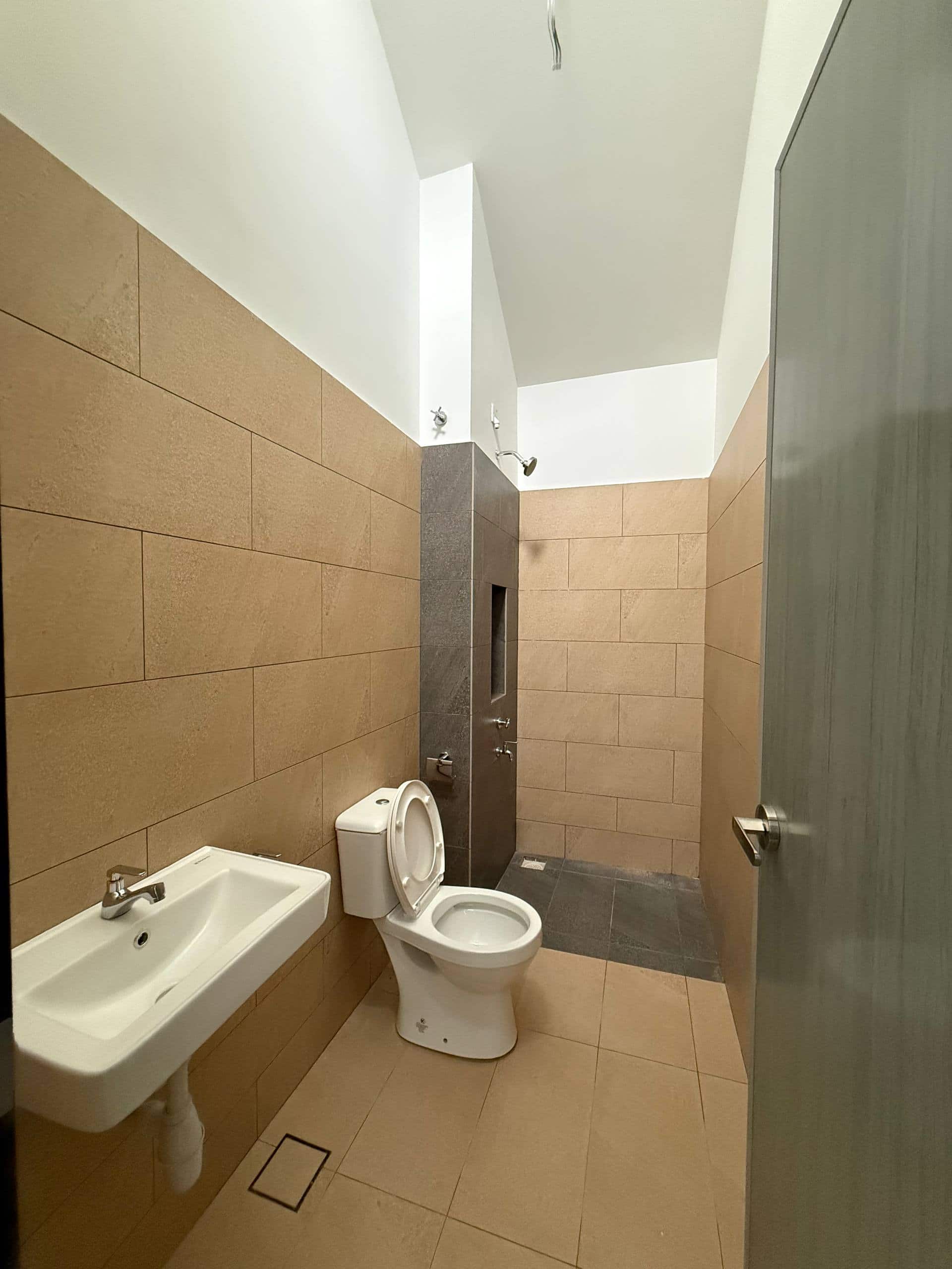 Single Storey Terrace Iconia Garden 8