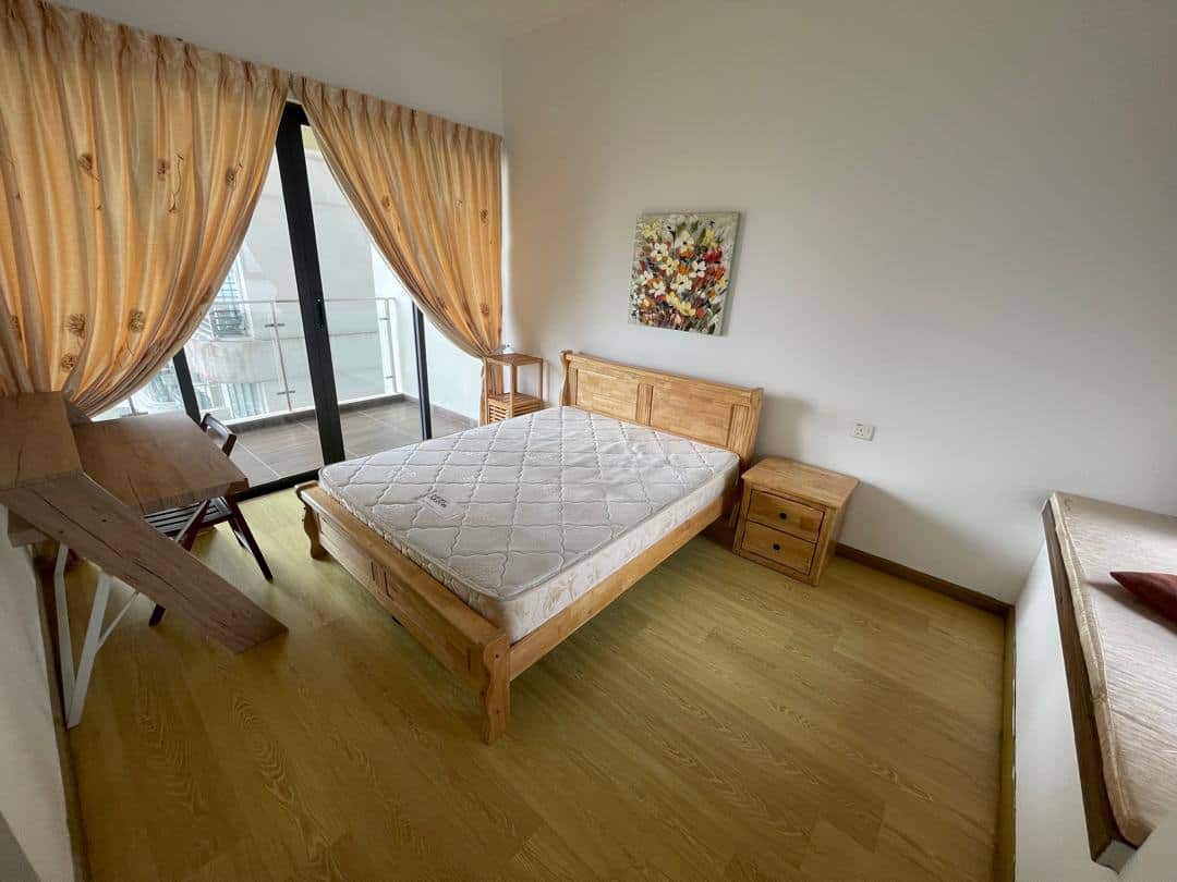 Condo Danga Bay 5