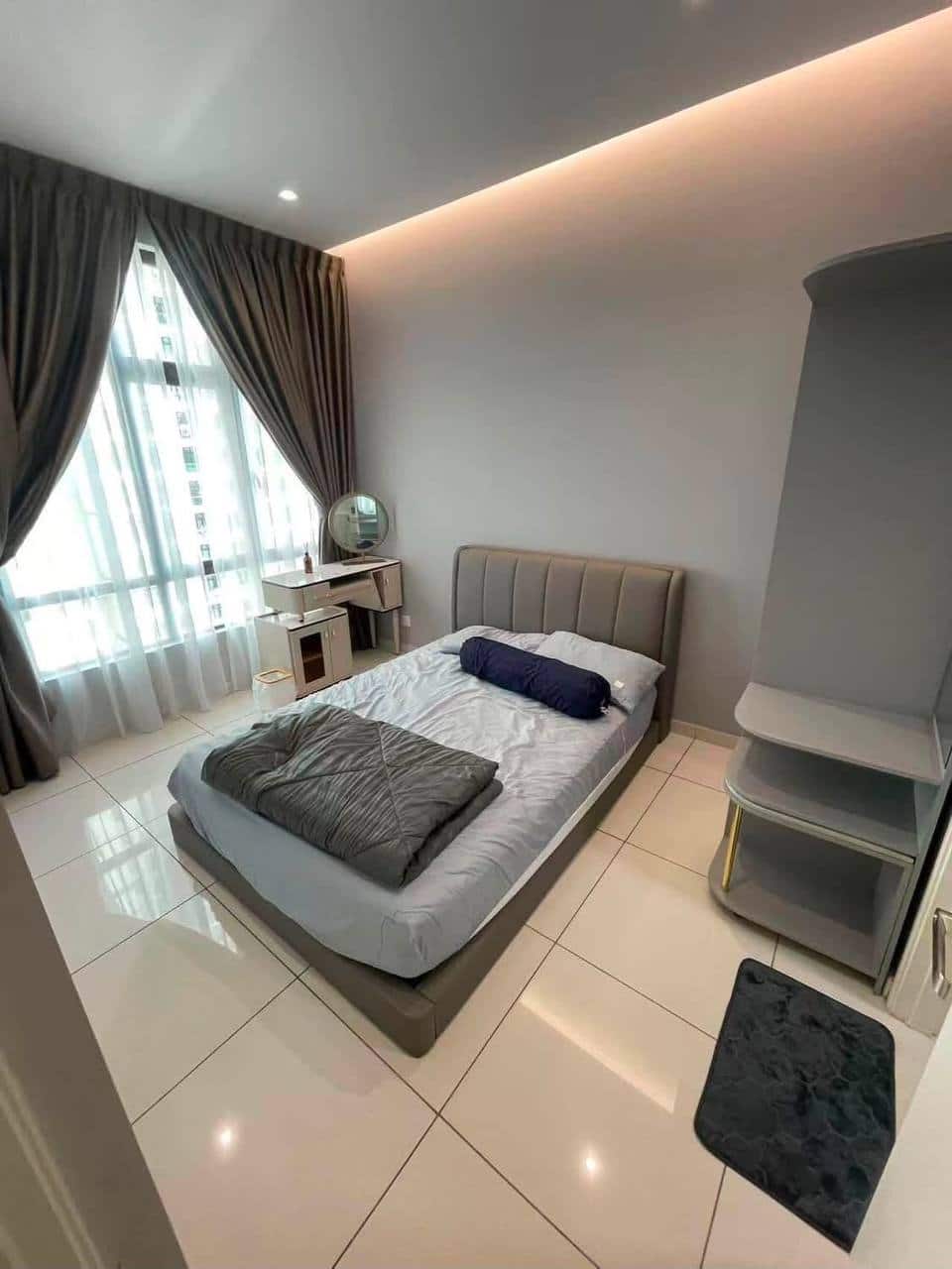 Condominium Kempas 4