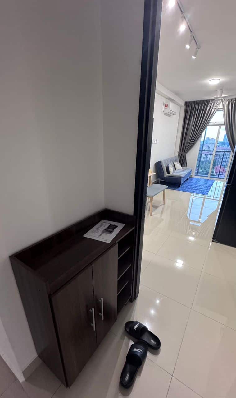 Condo Trellis Residence 5