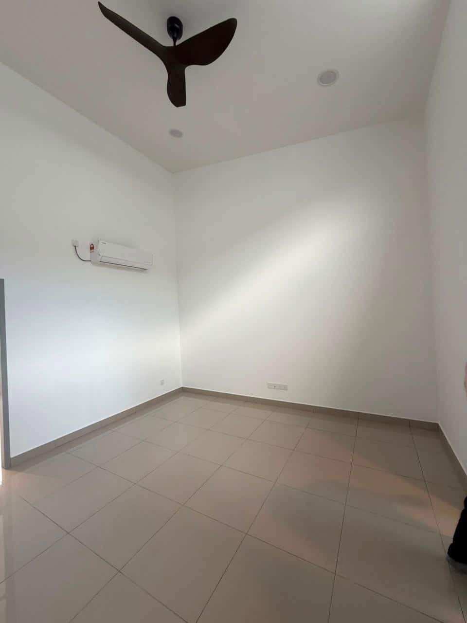 2.5 Storey terrace house WTL Ponderosa callista 5