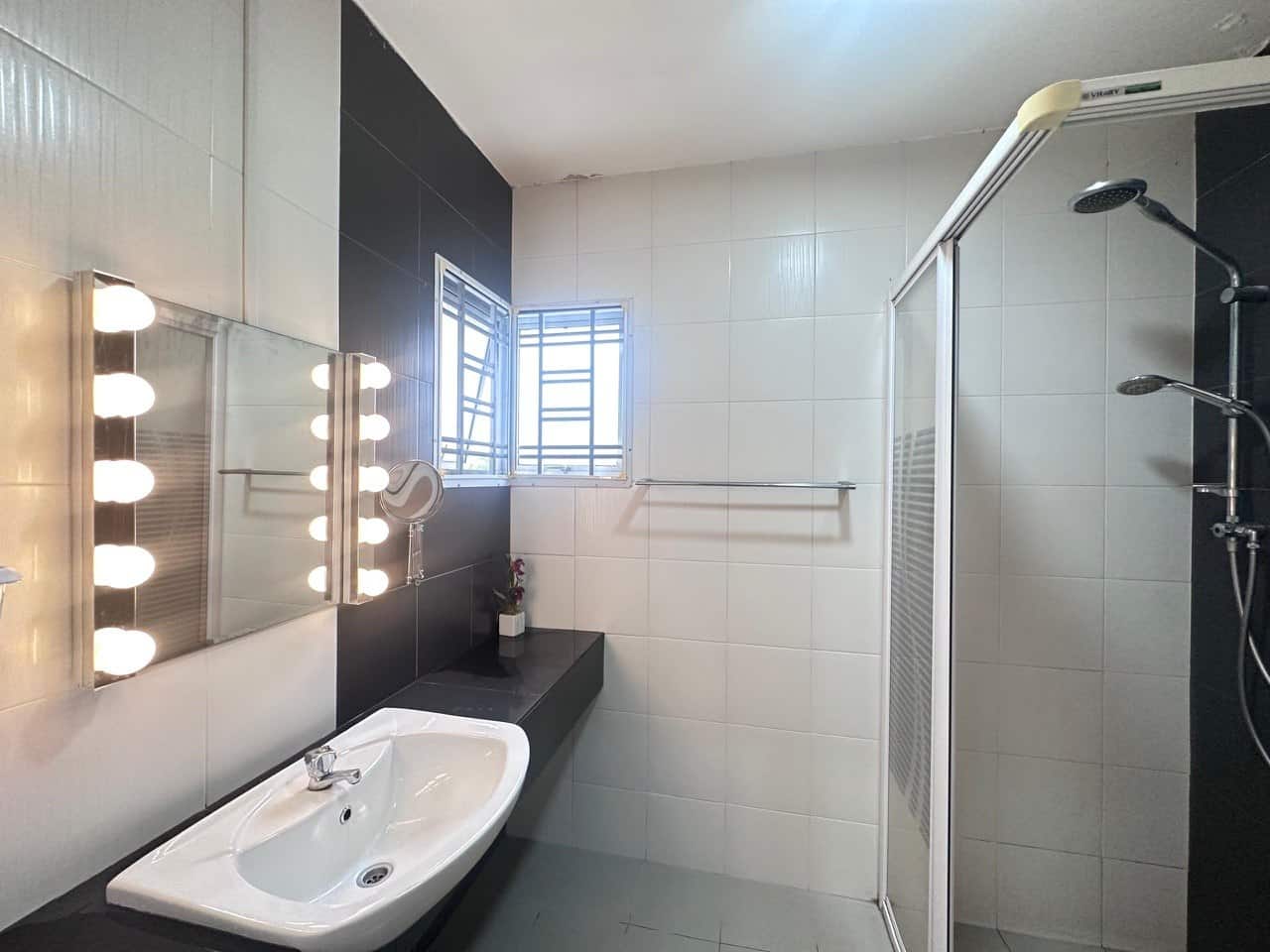 Double Storey Terrace House Mount Austin 10