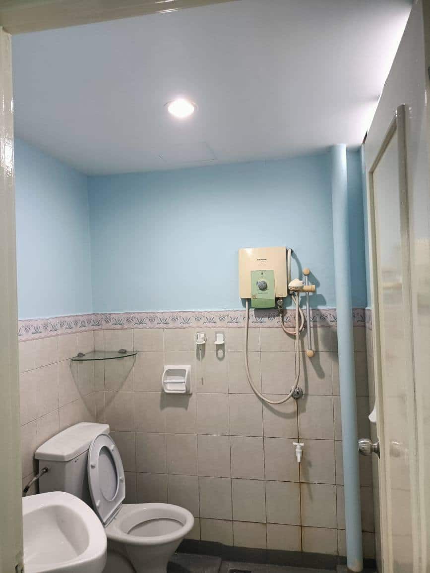 Serviced Apartment (Intermediate Lot) Lake View Suites @ Mount Austin 7