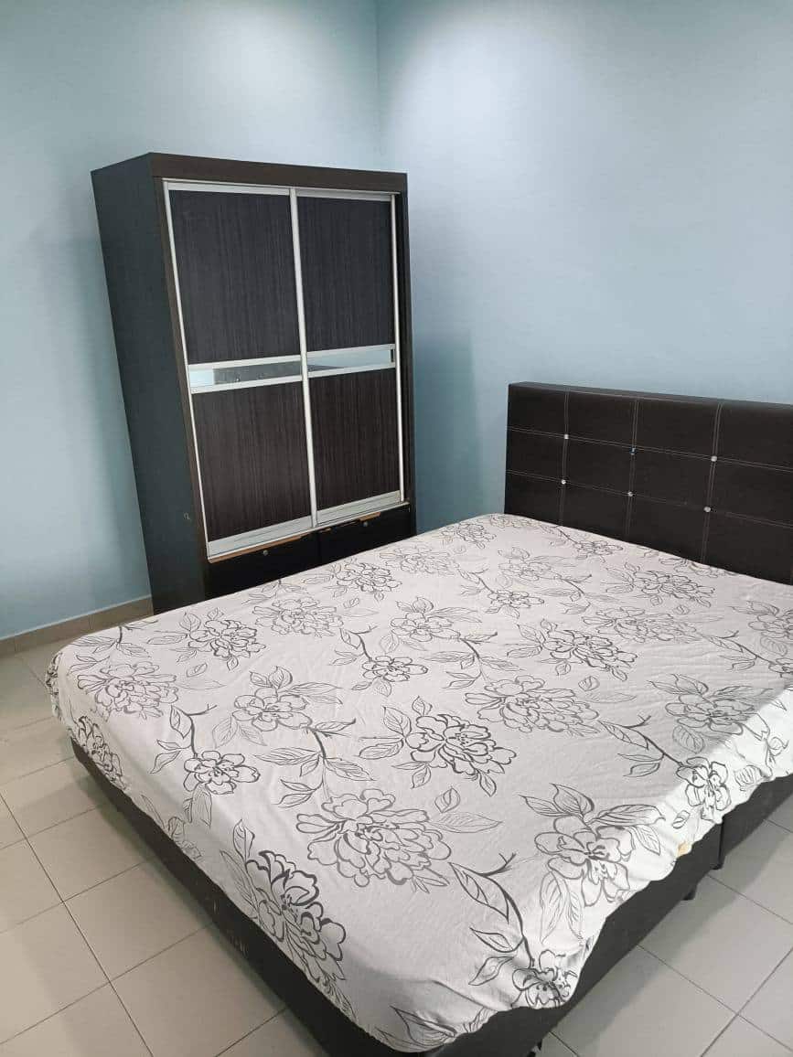 Serviced Apartment (Intermediate Lot) Lake View Suites @ Mount Austin 3