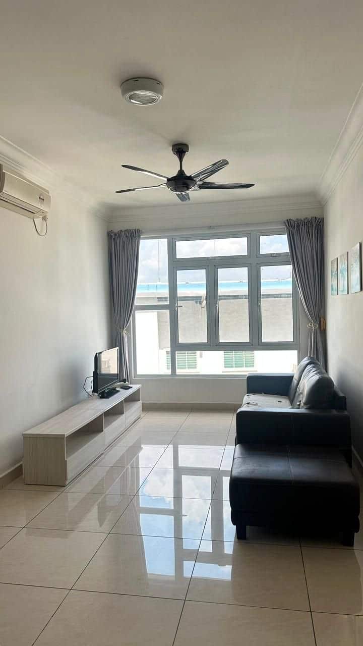 Condo Golden Sands Seaview 2