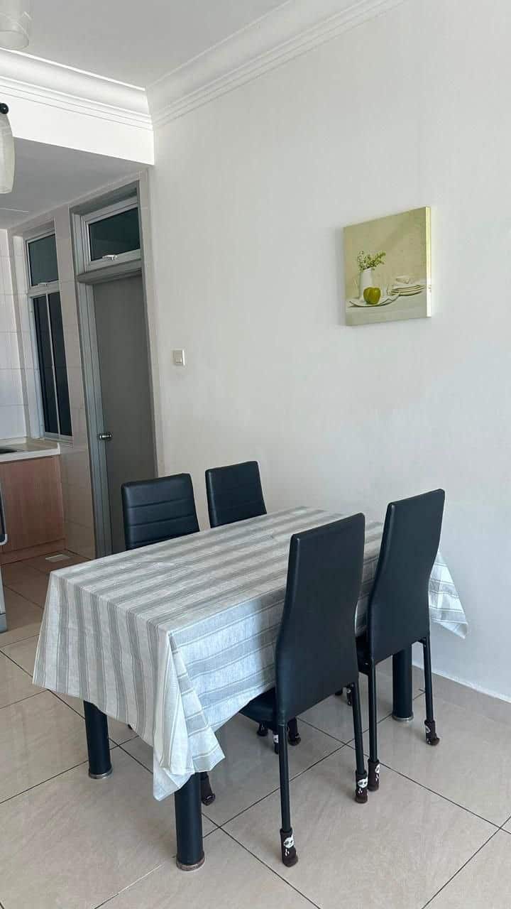Condo Golden Sands Seaview 6