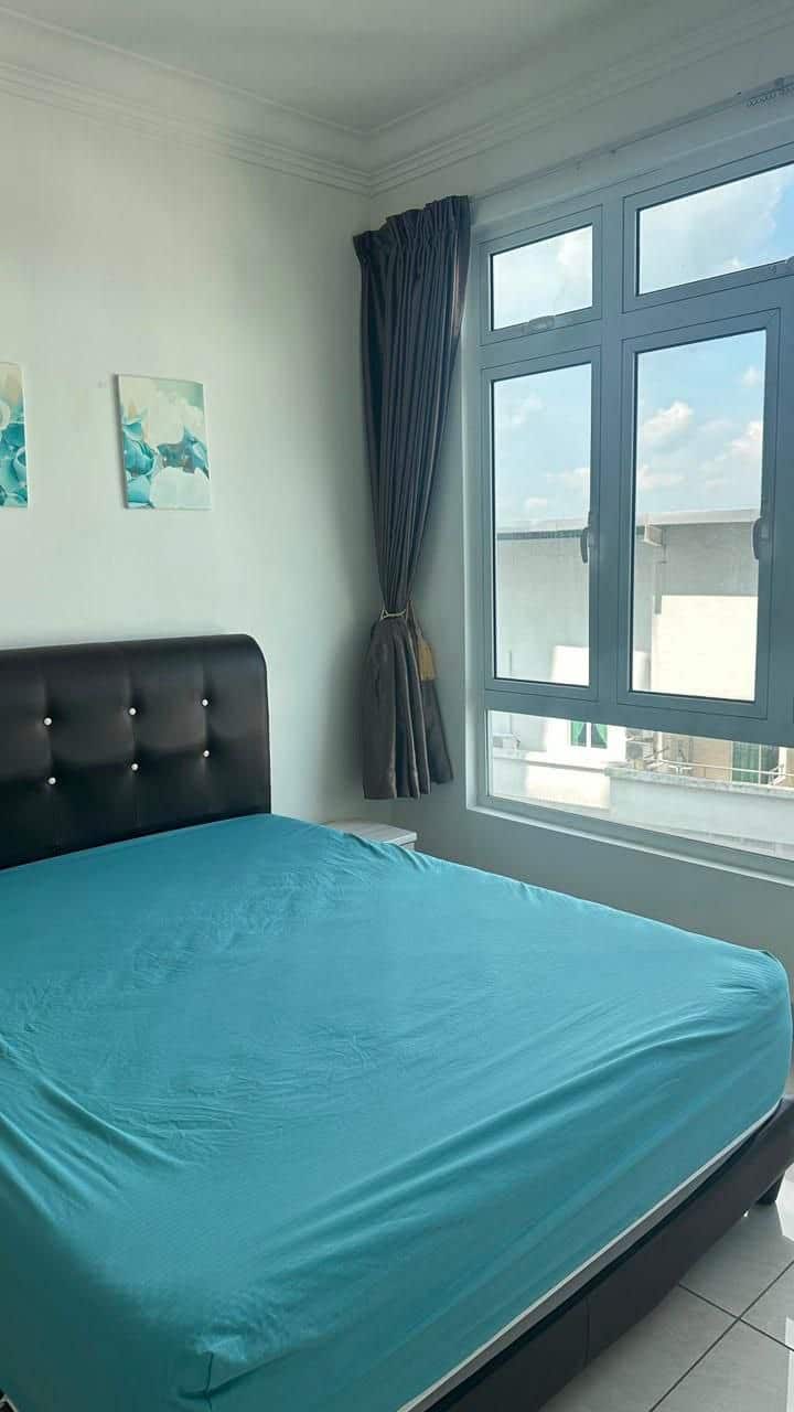 Condo Golden Sands Seaview 3