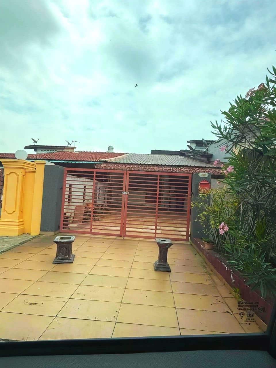 Single Storey Terrace House Taman Pelangi 2