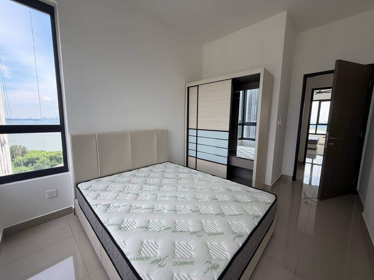 Condo MBW Bay 4