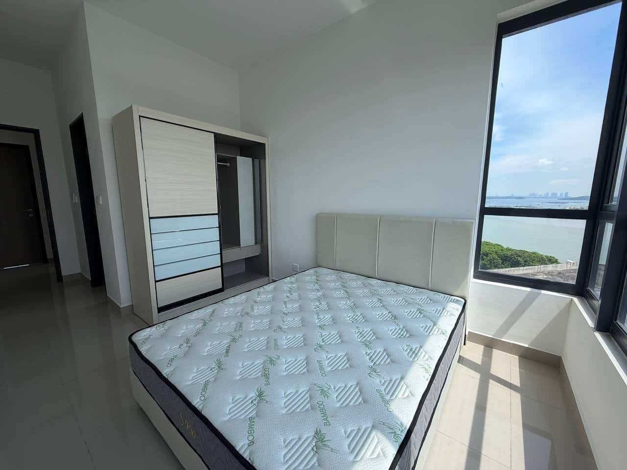 Condo MBW Bay 5