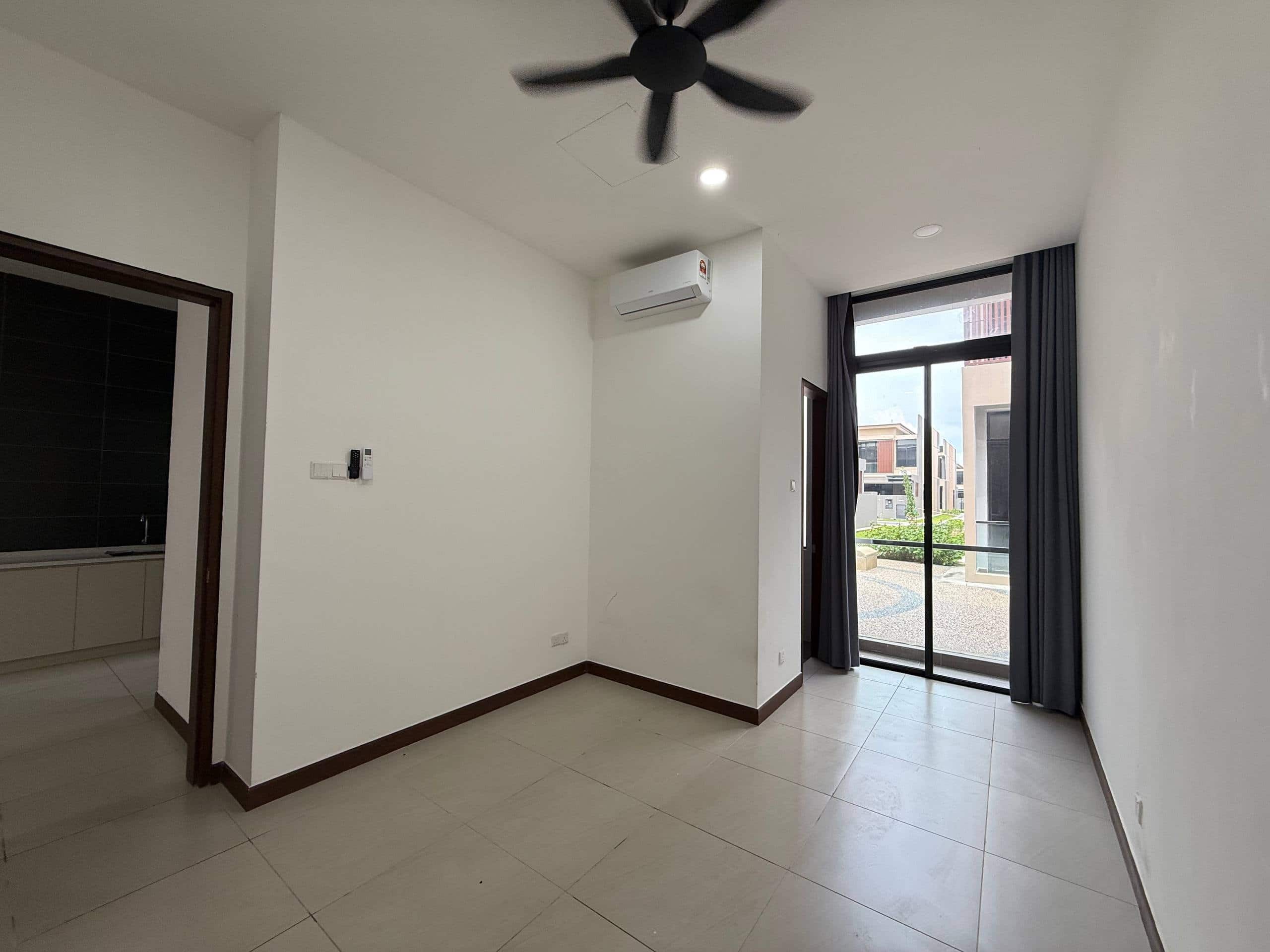 Double Storey Terrace Aurora Sentral 3