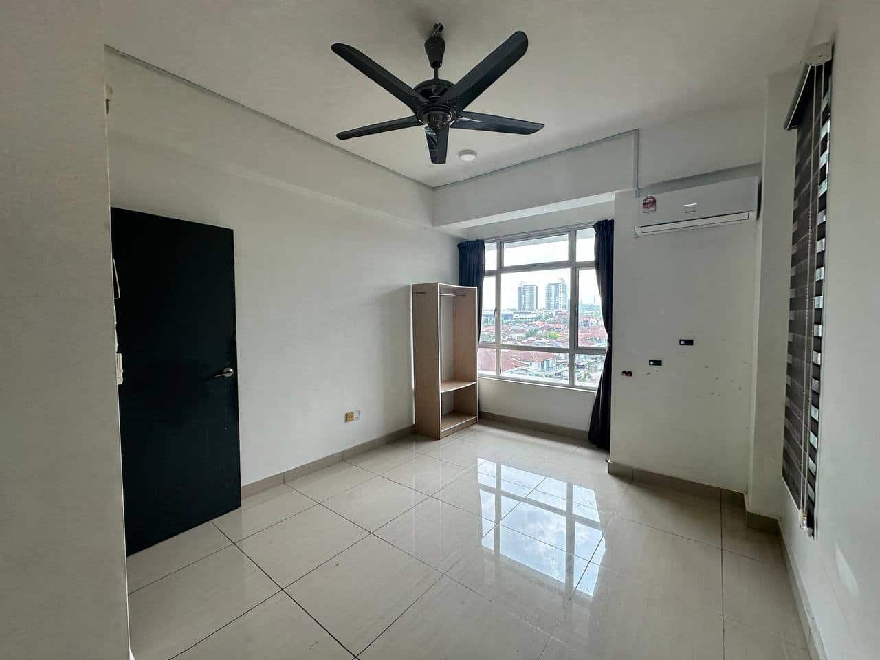 Condo Midori Green, Mount Austin 4