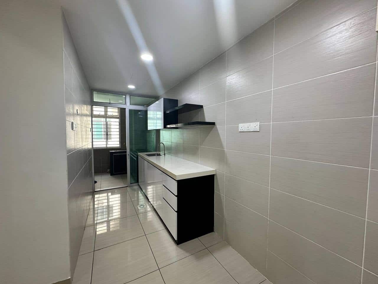 Condo Midori Green, Mount Austin 8