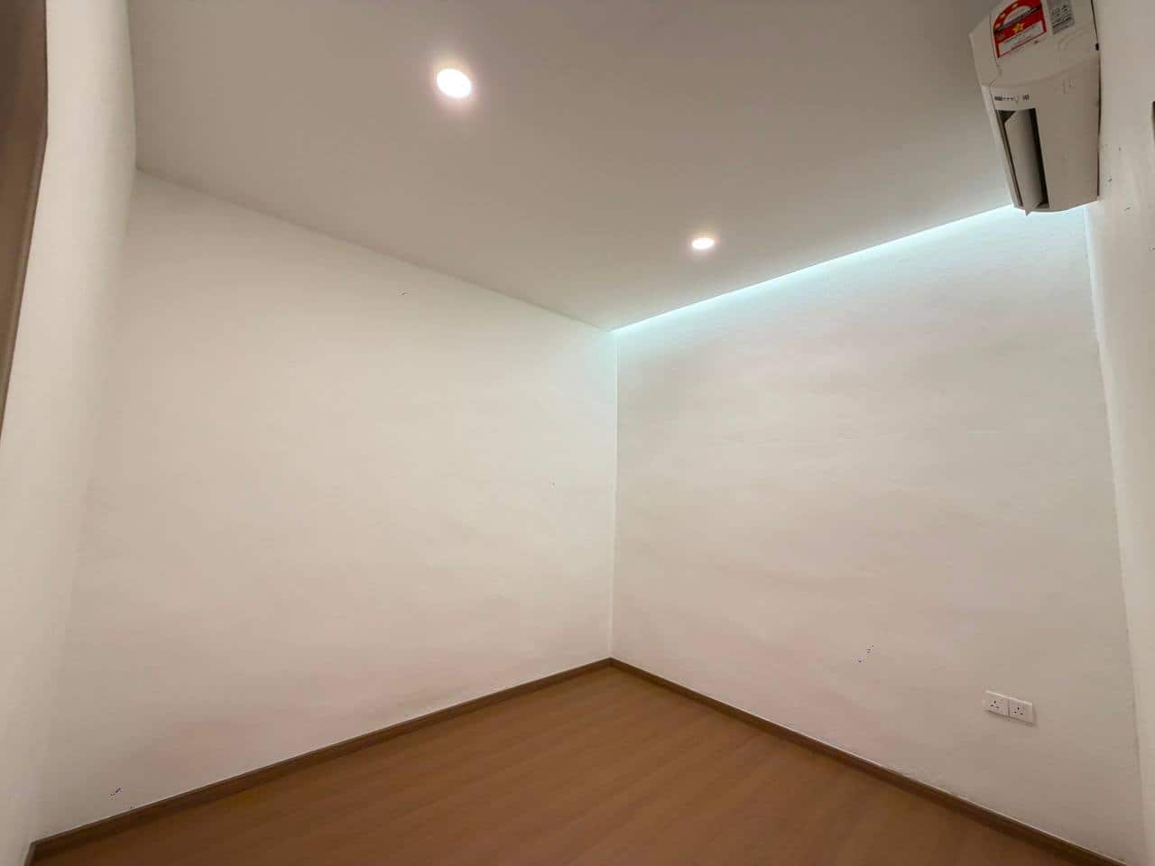 House Jalan Sutera 5