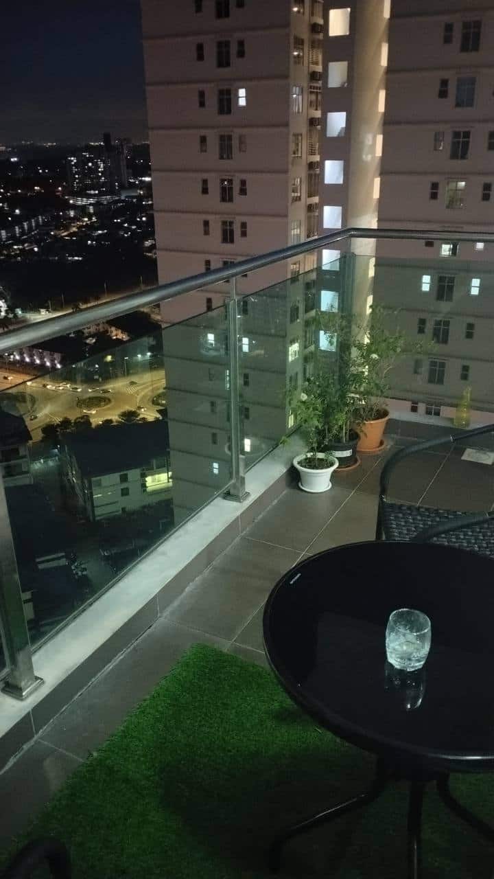 Condo Larkin 7