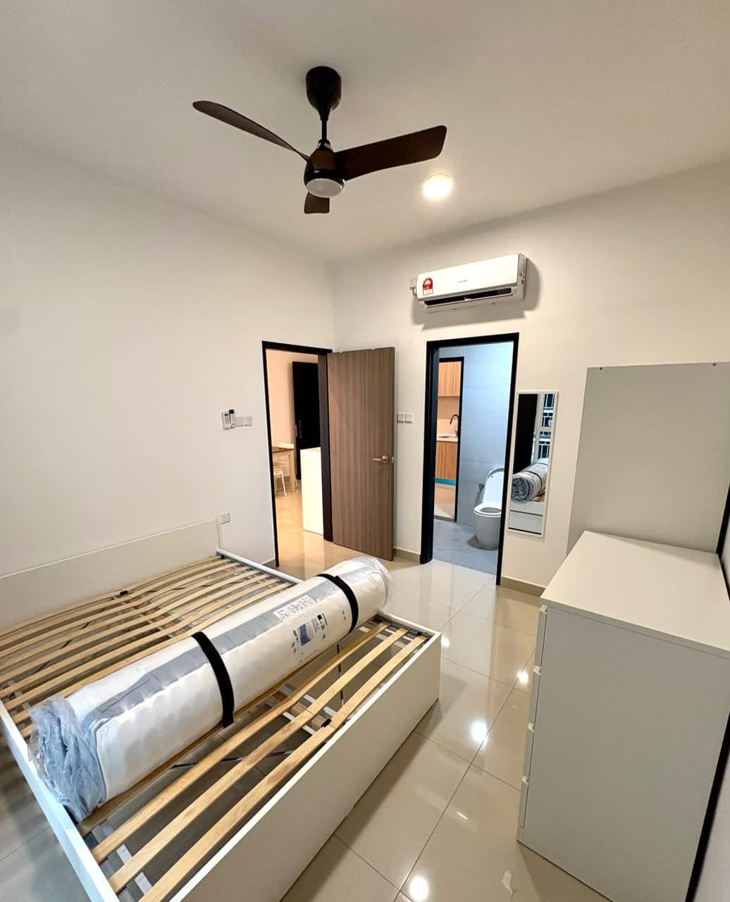 Condo Trellis Residence 4