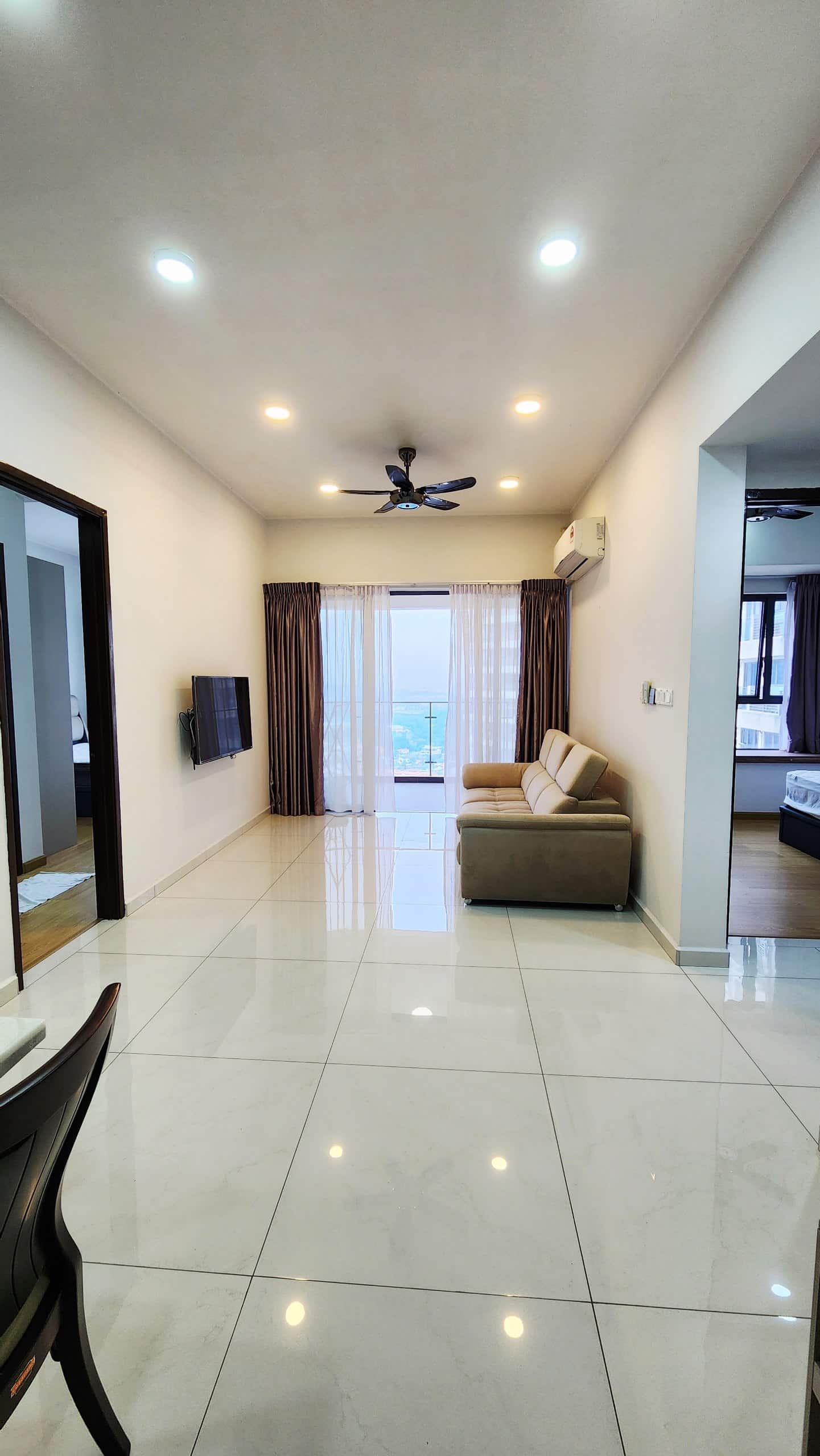 Condo Danga Bay 2