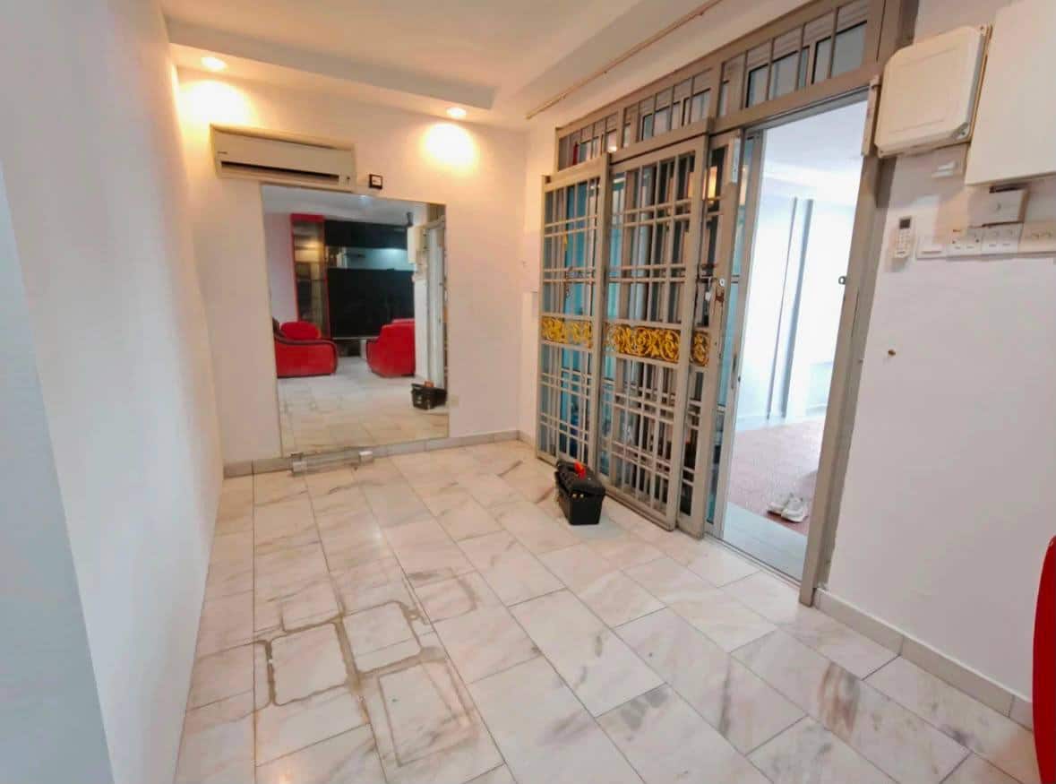 2-Storey Terrace Johor Jaya 6