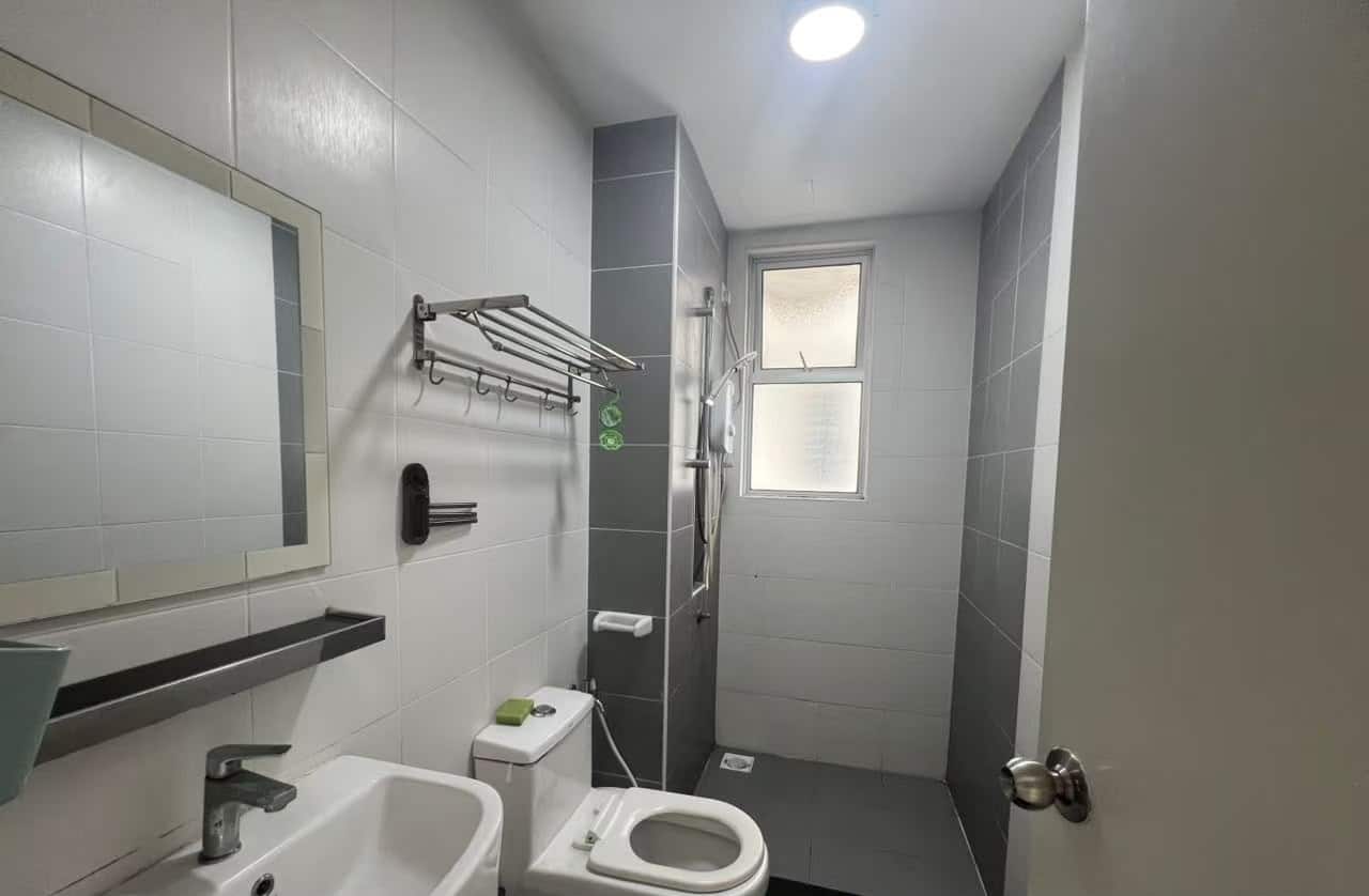 Condo Tampoi 9