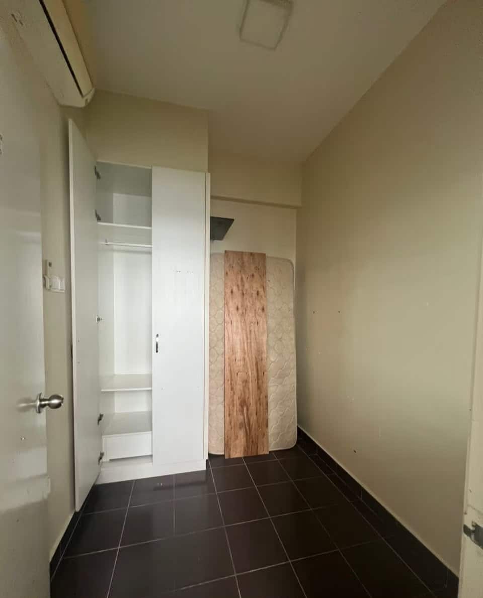 Condo Tampoi 8