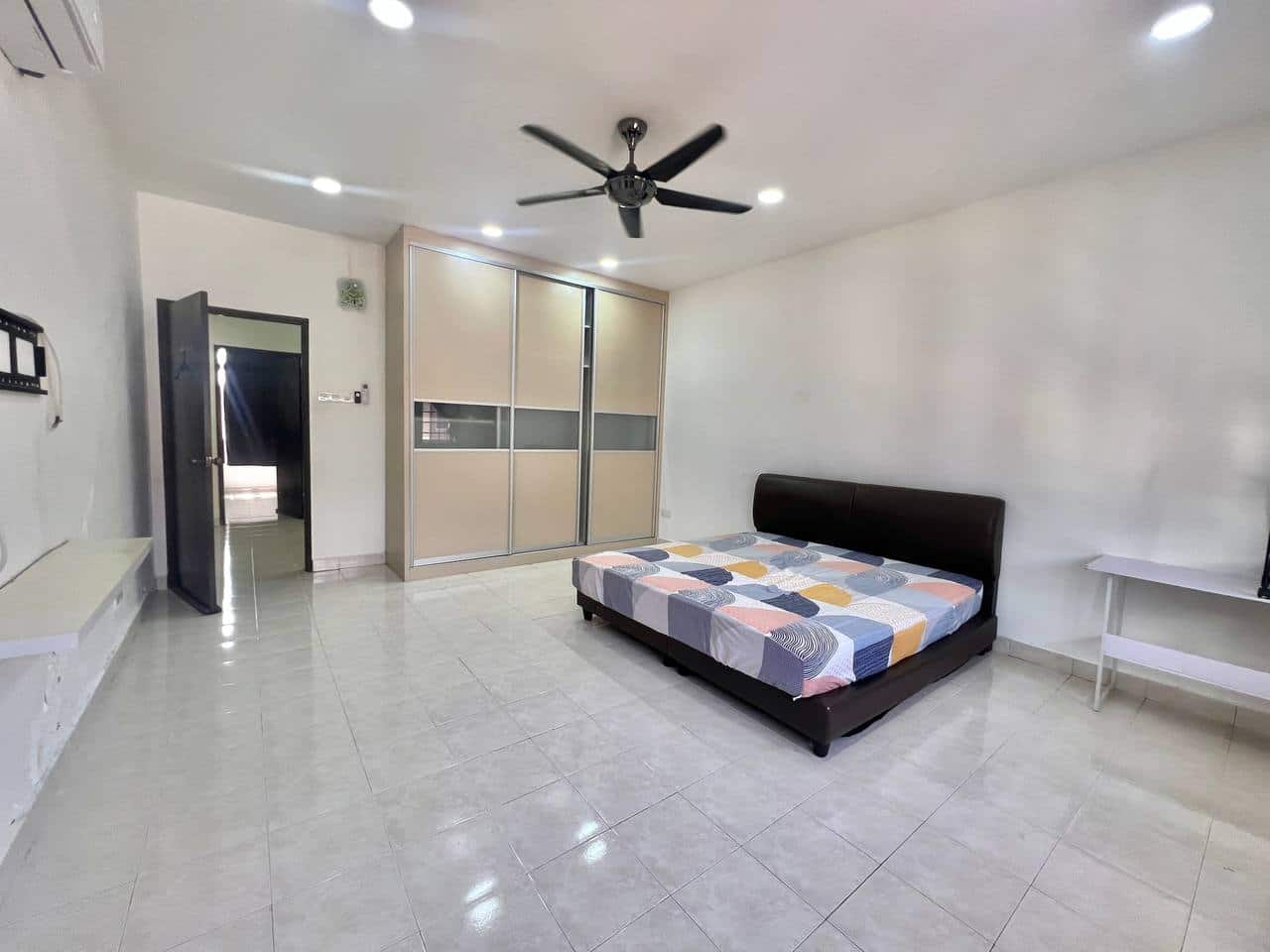 Double Storey Townhouse Nusavilla 2