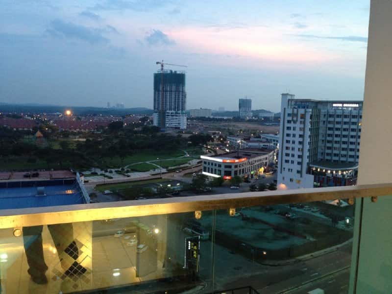 Condo Bukit Indah 8