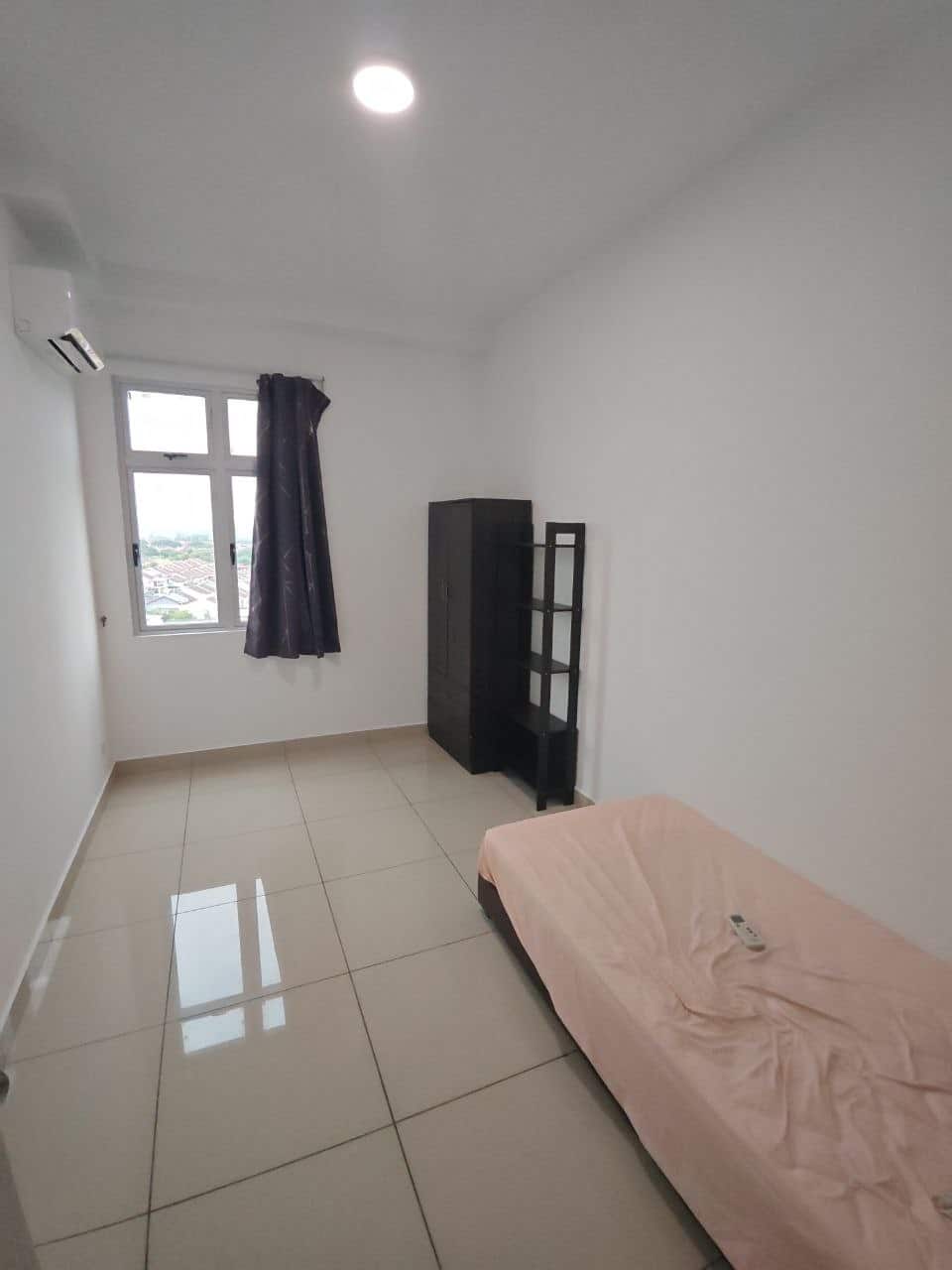 Condo Meridin Bayvue 4