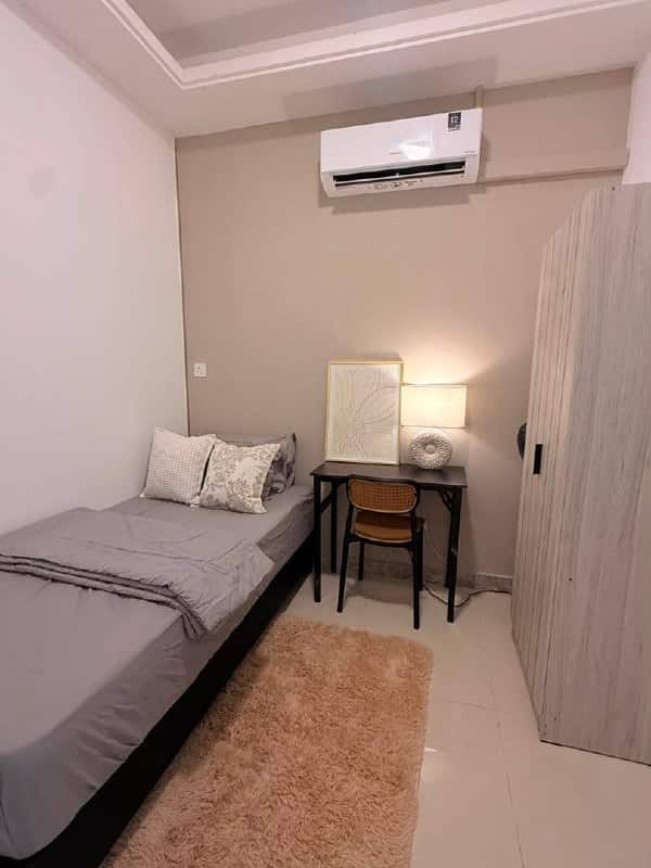 Small Room 1