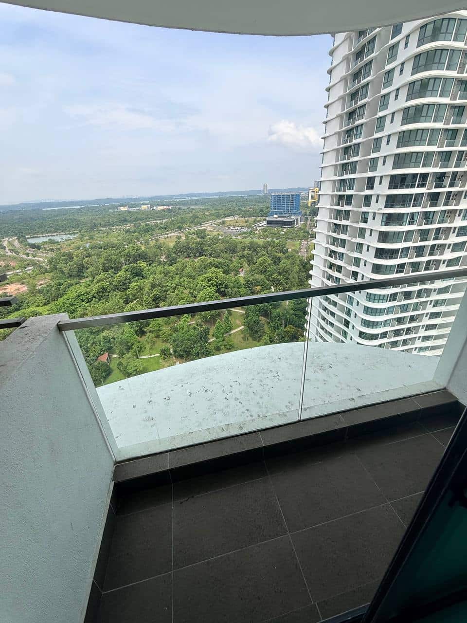 Apartment Macrolink Medini 5