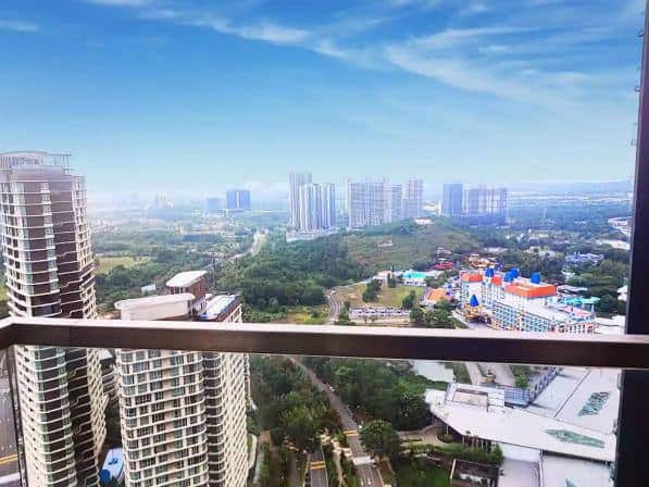 Condominium Medini 1