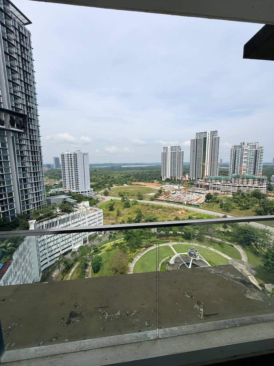 Condo Elysia Park Residence 9