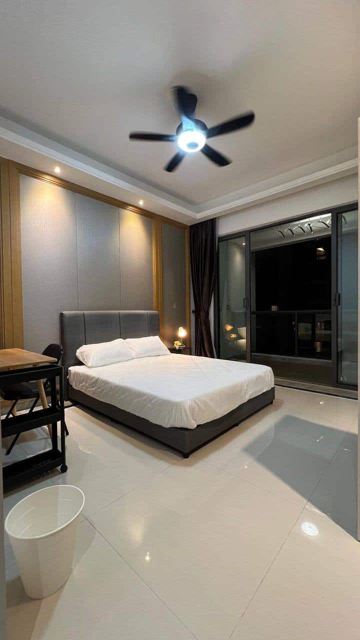 Balcony Room : RM1,300-1,500 1