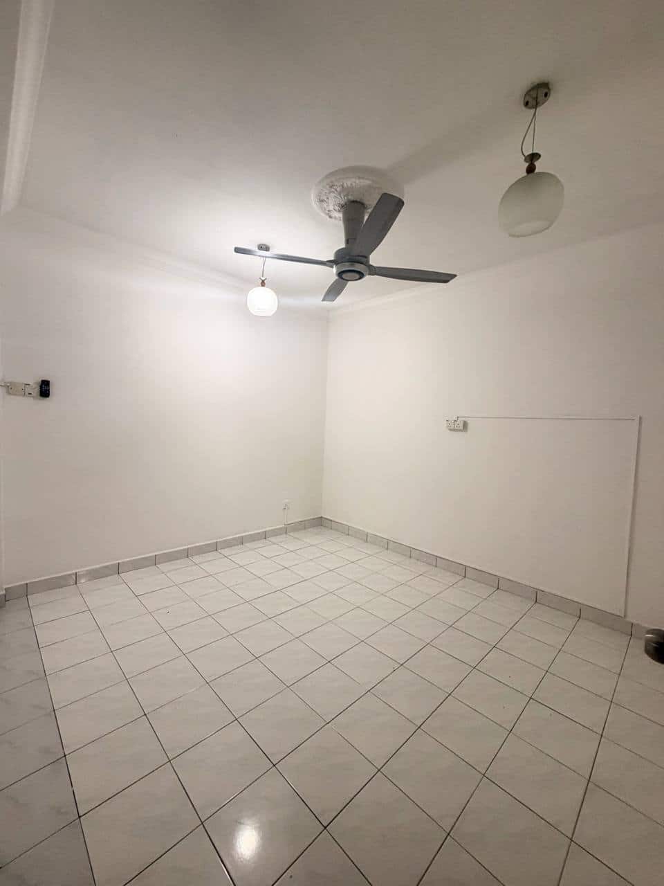 1.5 Storey Terrace House Taman Perling 6