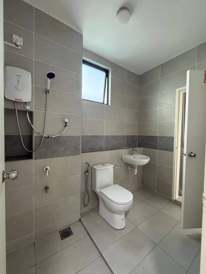 Double Storey Terrace House Adda Heights 8