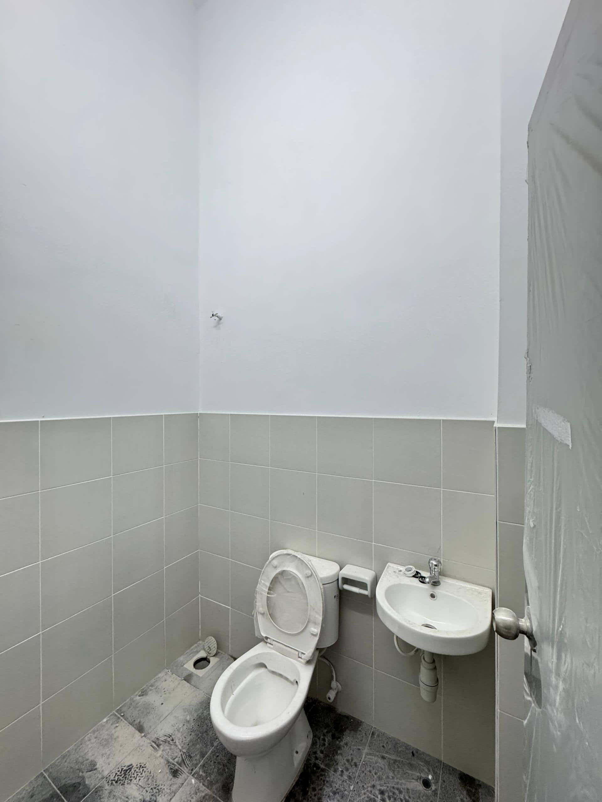 Double storey terrace house Pulai Mutiara 8